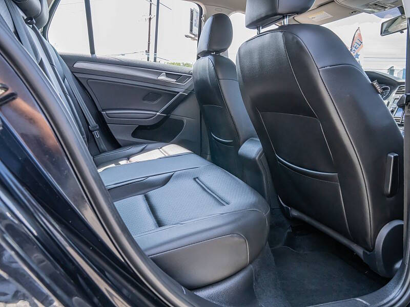 2021 Volkswagen Golf TSI