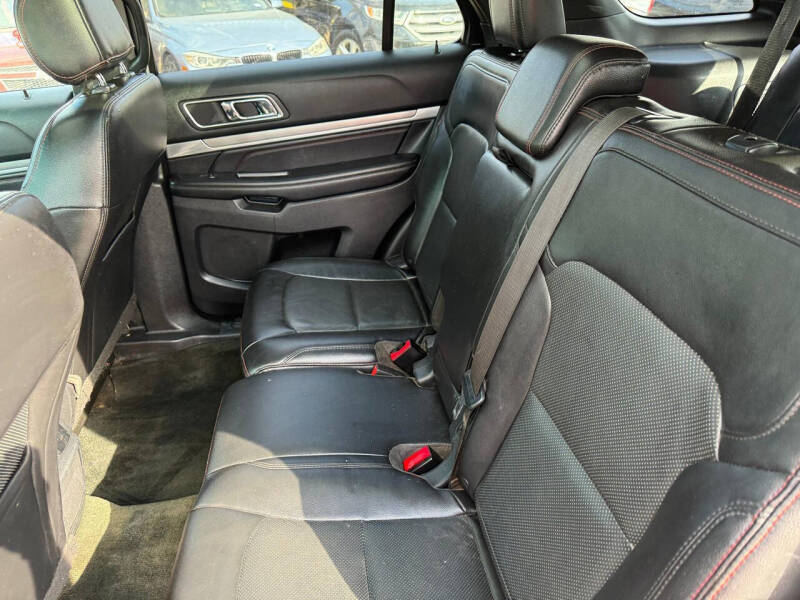 2016 Ford Explorer Sport
