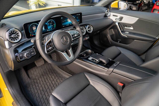 2020 Mercedes-Benz CLA 9