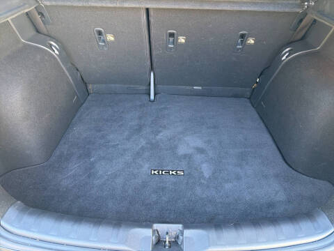 2019 Nissan Kicks SV