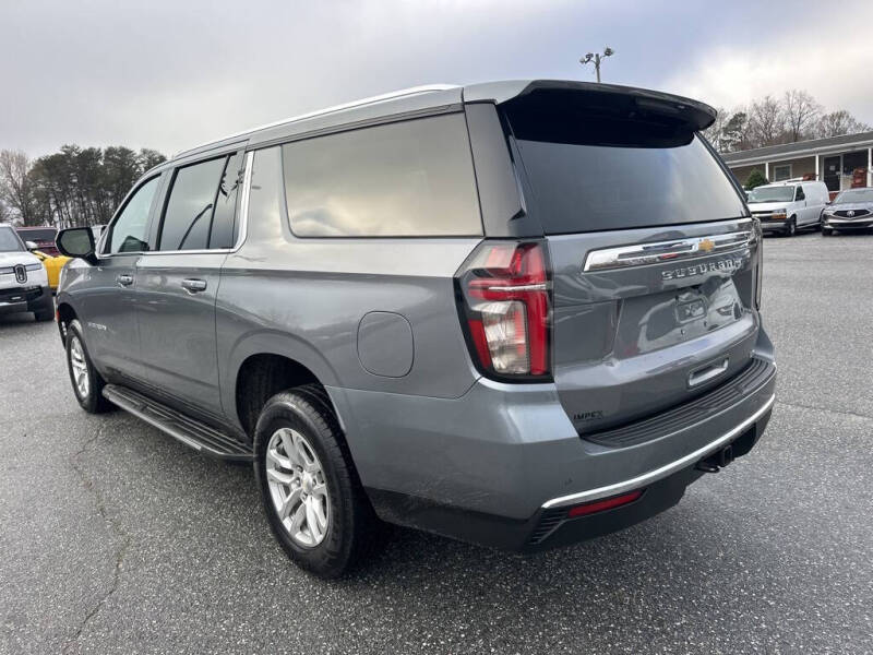2022 Chevrolet Suburban LT