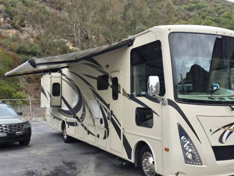 2017 Thor Motor Coach Windsport