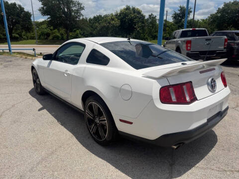 2011 Ford Mustang V6