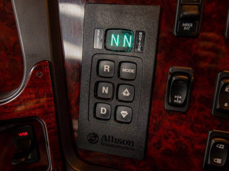 2018 Freightliner M2 106