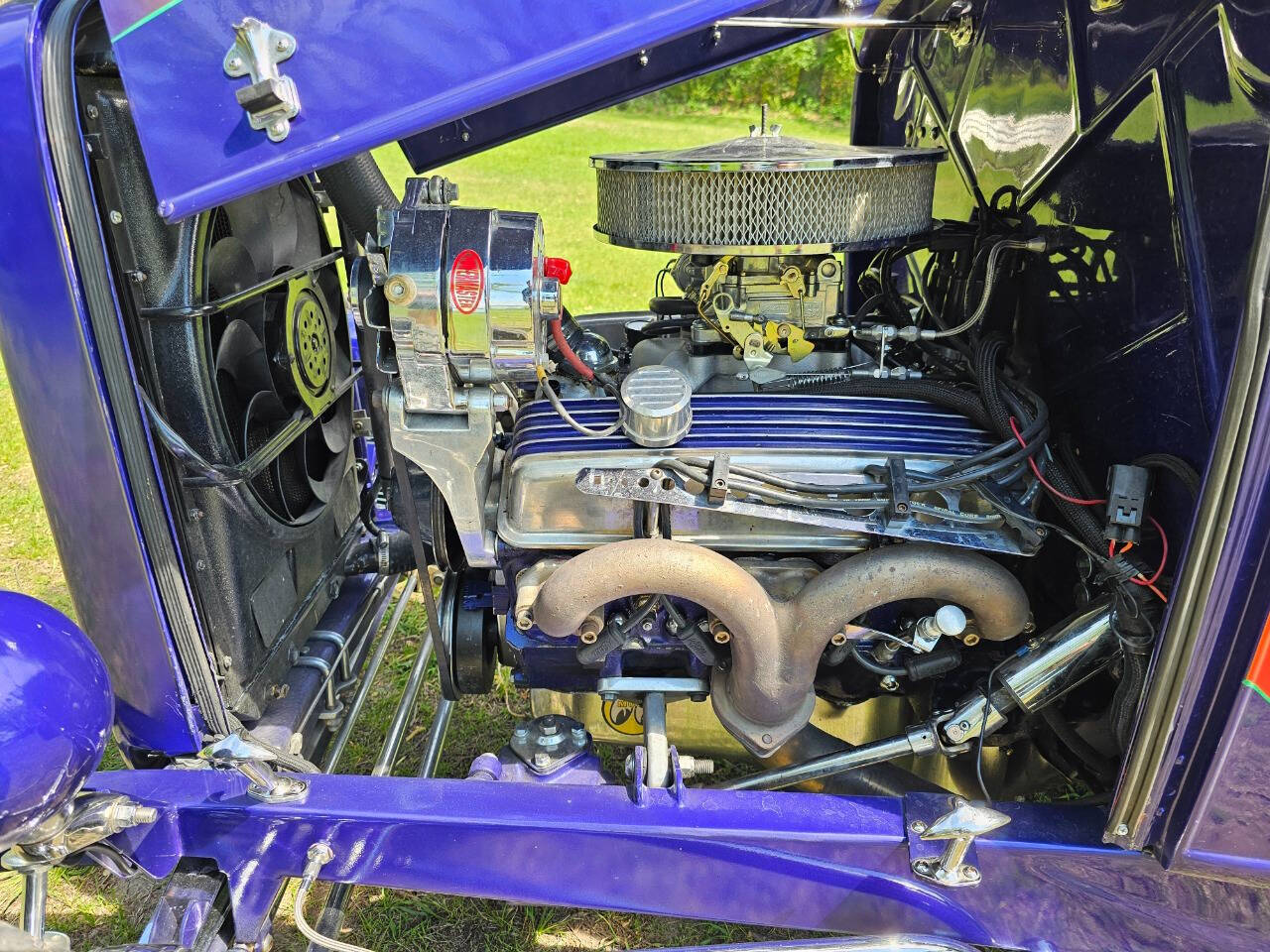 1932 Ford Hi-Boy 185