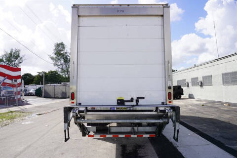 2018 Freightliner M2 106