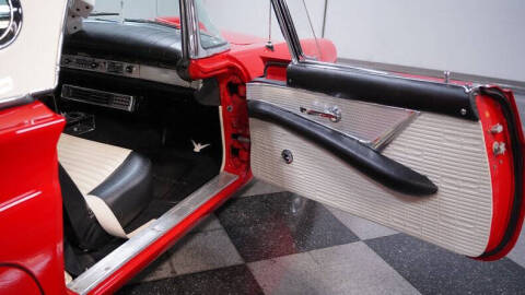 1957 Ford Thunderbird
