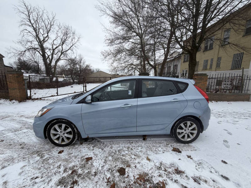 2013 Hyundai Accent SE