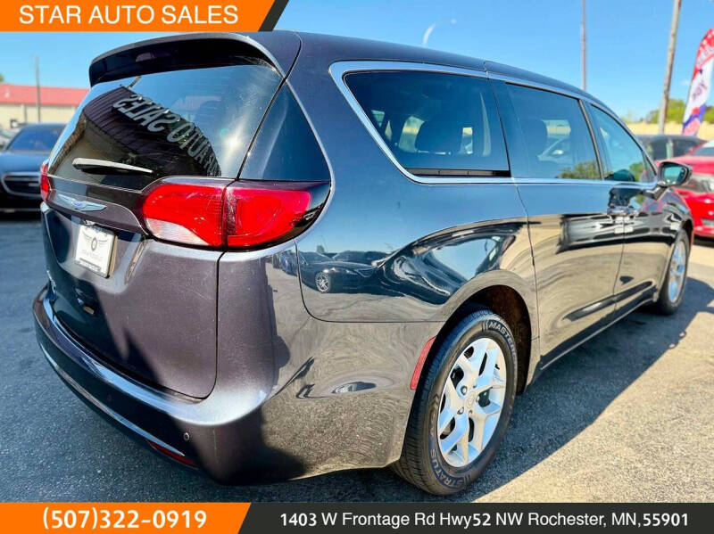2020 Chrysler Pacifica Touring