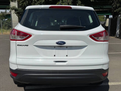 2016 Ford Escape S