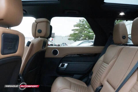 2022 Land Rover Discovery P300 S