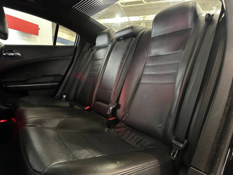 2013 Dodge Charger SE