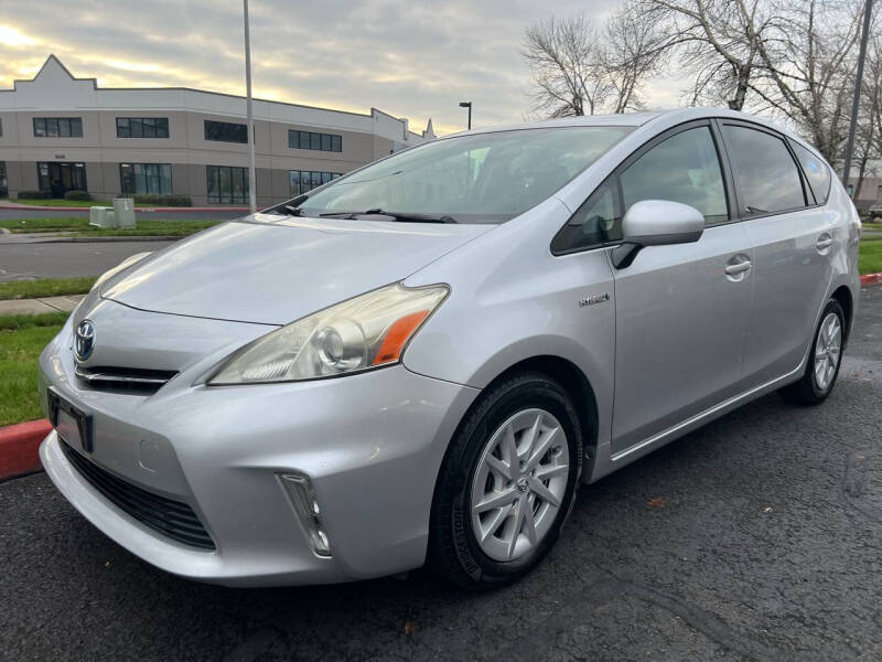 2012 Toyota Prius v for sale at Apex Auto Sales in Troutdale OR