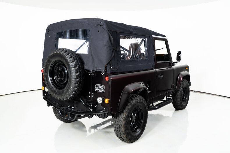 1985 Land Rover Defender