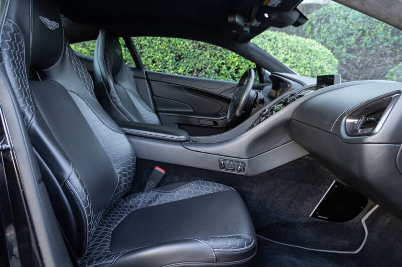 2014 Aston Martin Vanquish