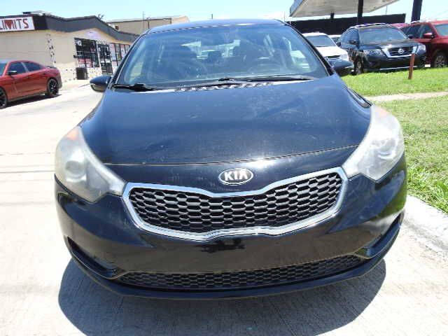 Black 2016 Kia Forte5 EX EX 4dr Hatchback 2