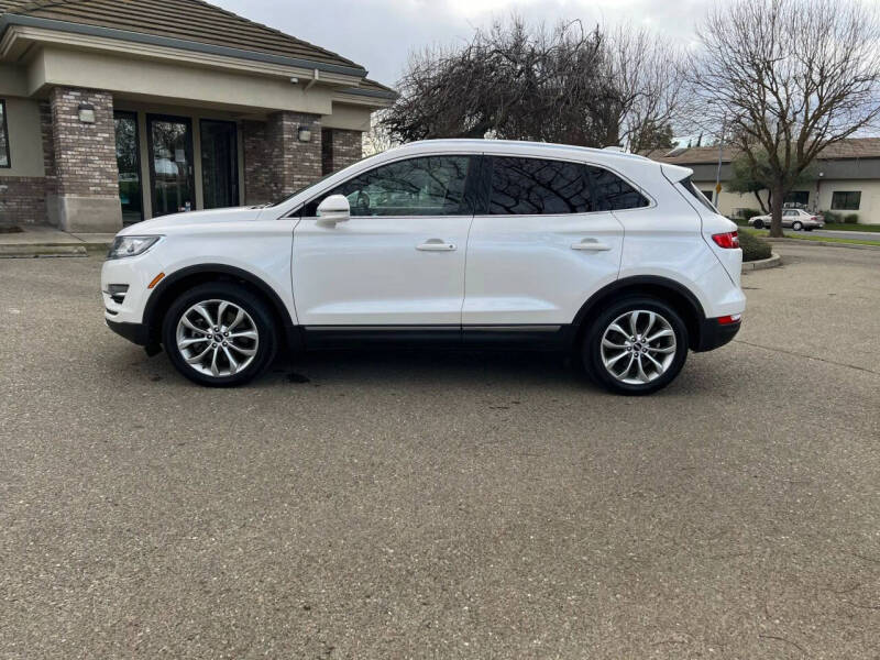 2017 Lincoln MKC Select