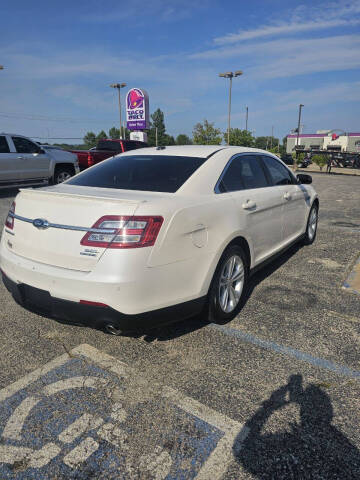 2016 Ford Taurus SEL