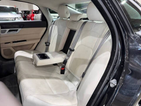 2016 Jaguar XF 35t Prestige