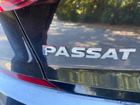 2017 Volkswagen Passat 1.8T R-Line