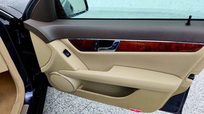 2010 Mercedes-Benz C-Class