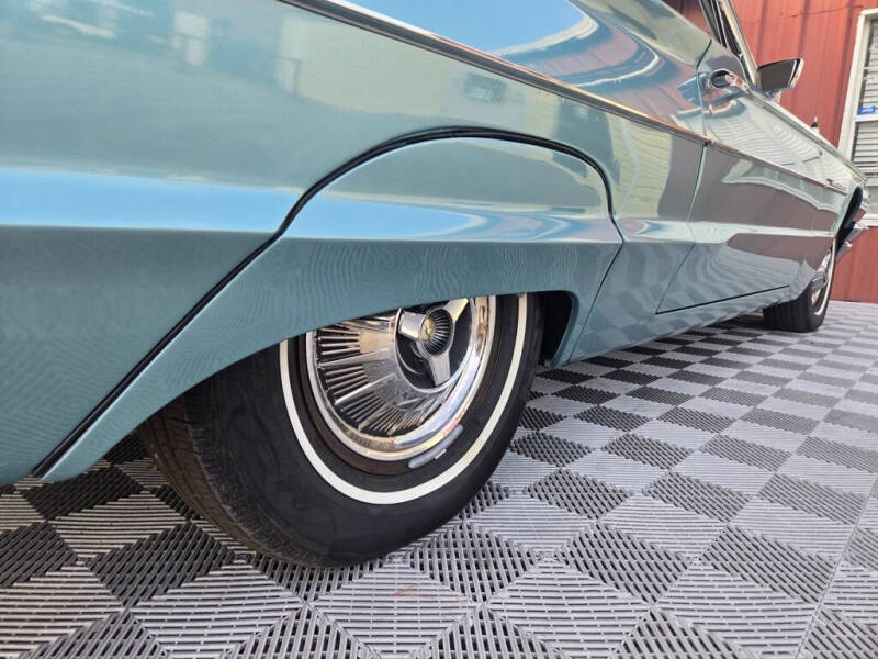 1964 Ford Thunderbird