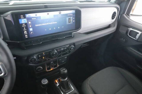 2025 Jeep Wrangler Sahara 4xe