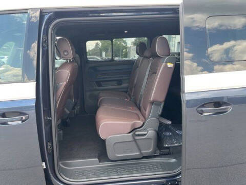 2025 Volkswagen ID. Buzz Pro S Plus