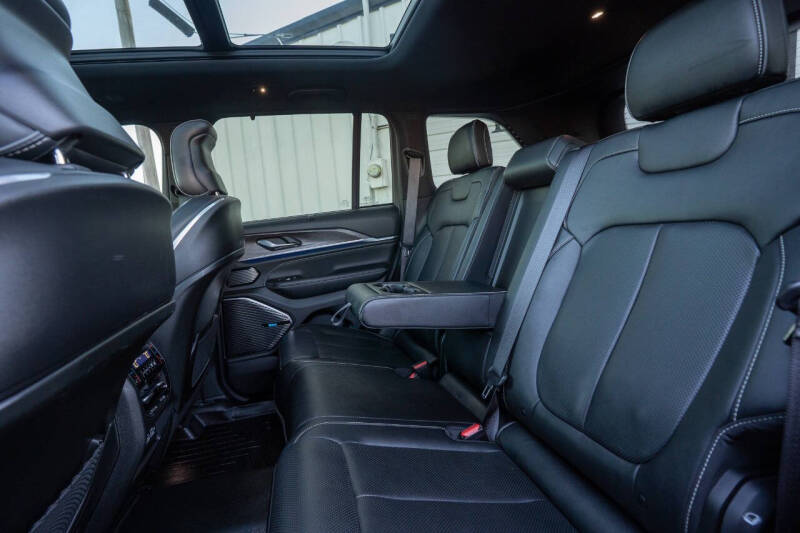 2022 Jeep Grand Cherokee Overland