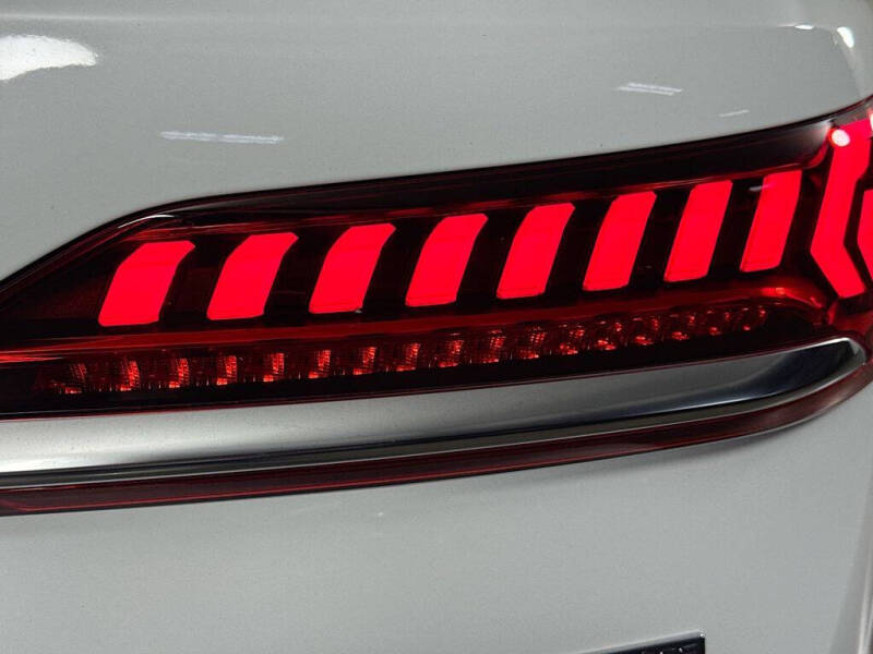 2023 Audi Q7 quattro Premium Plus 55 TFSI