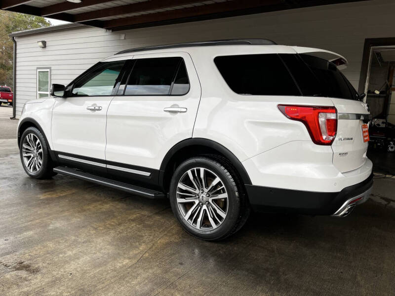 2017 Ford Explorer Platinum
