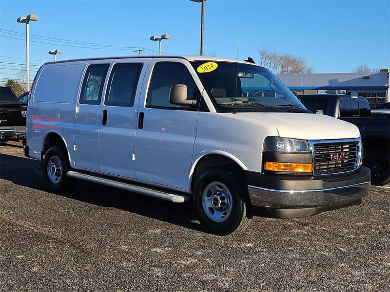 2024 GMC Savana 2500
