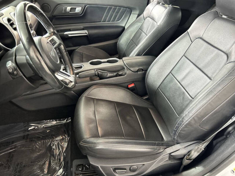 2022 Ford Mustang EcoBoost Premium