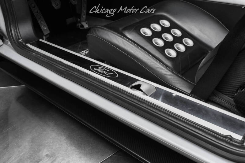2005 Ford GT