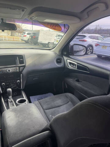 2013 Nissan Pathfinder S