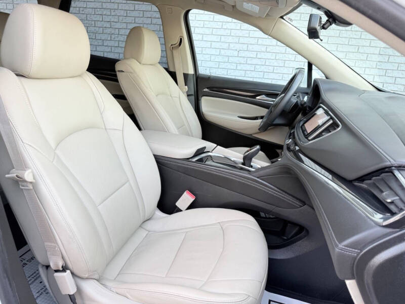 2020 Buick Enclave Essence