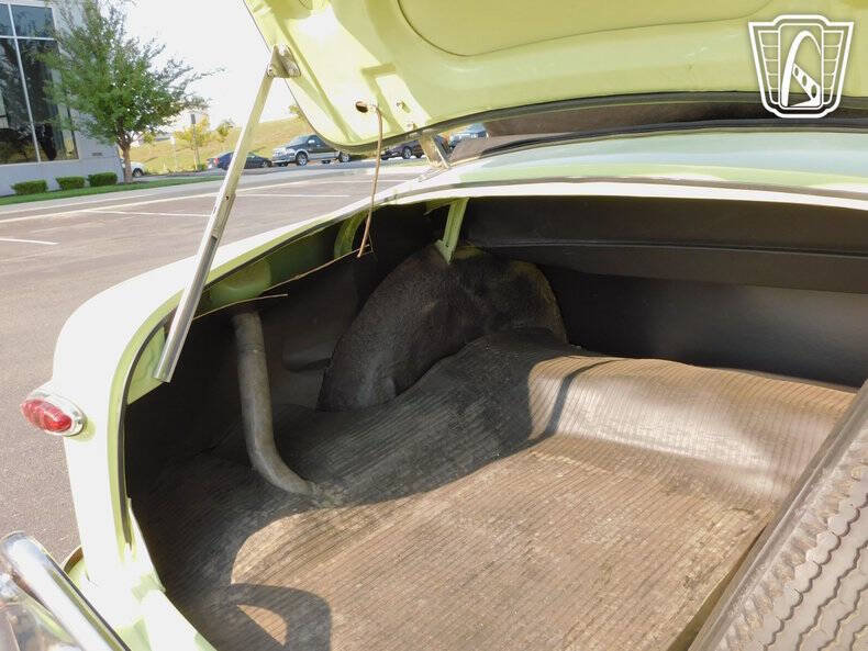 1950 Ford Deluxe