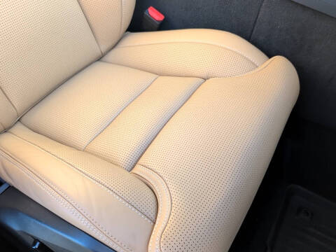 2025 Volvo XC60 B5 Ultra Dark Theme