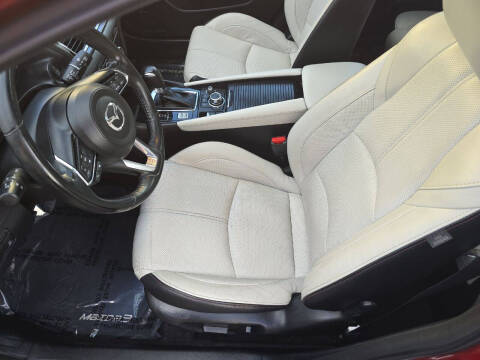 2018 Mazda MAZDA3 Grand Touring