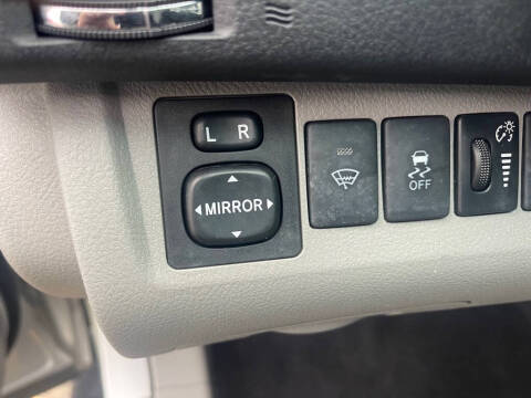 2011 Toyota Highlander SE