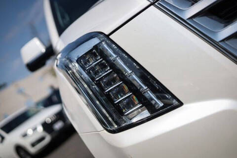 2017 Cadillac Escalade Luxury