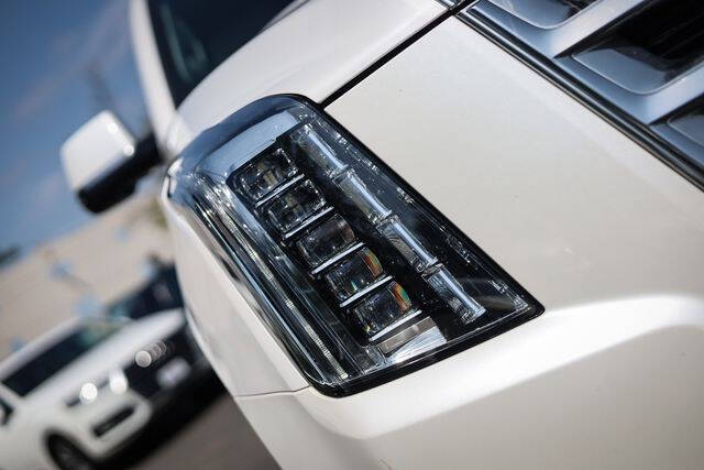 2017 Cadillac Escalade Luxury
