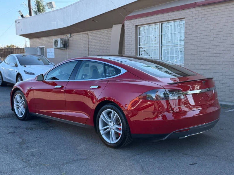 2014 Tesla Model S P85