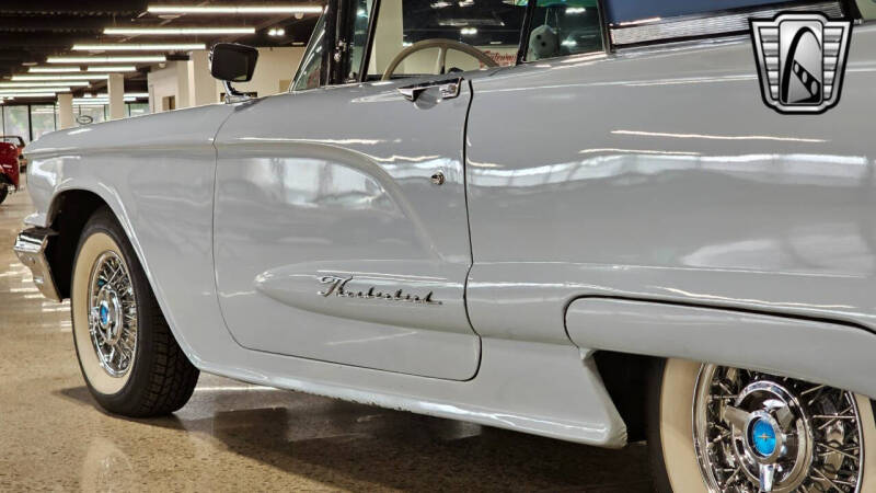 1960 Ford Thunderbird