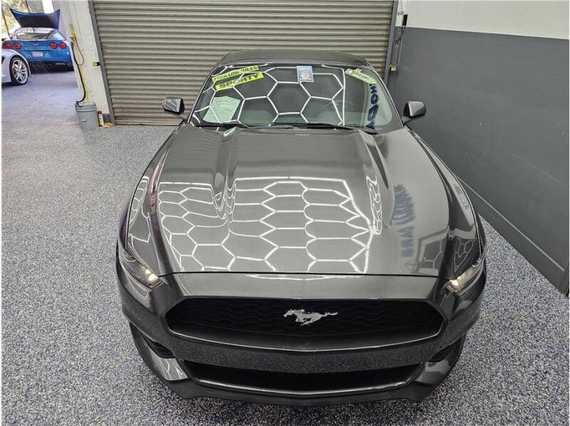 2016 Ford Mustang V6