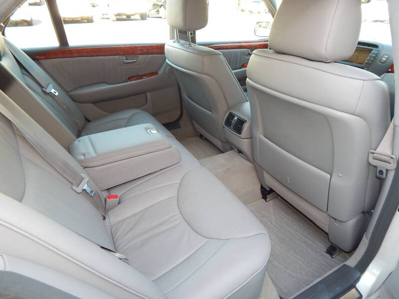 2005 Lexus LS 430