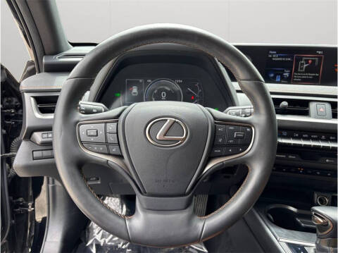 2021 Lexus UX 250h