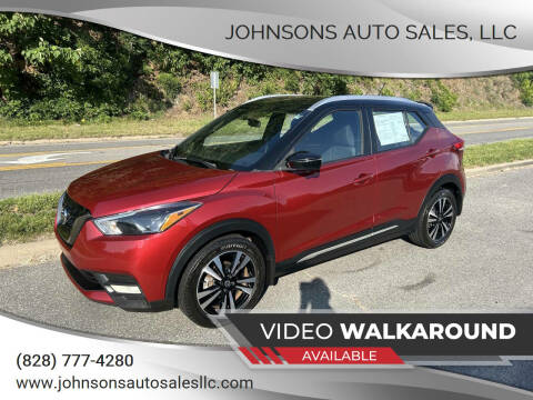 2019 Nissan Kicks SR Photo