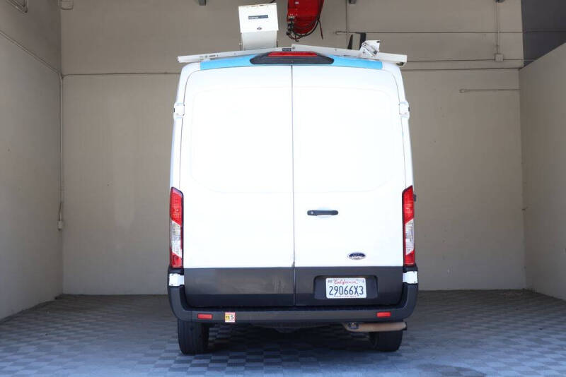 2023 Ford Transit