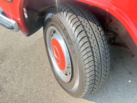 1973 Mercedes-Benz 220